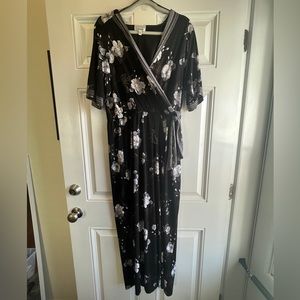 Signature by Robbie Bee Jumpsuit